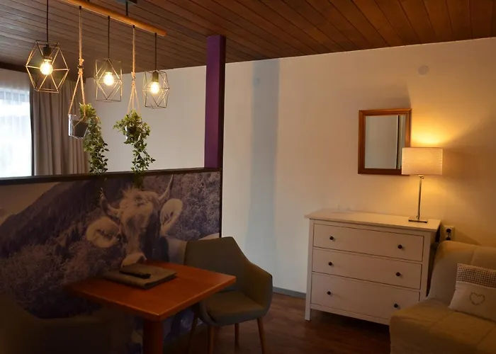 Dahoam By Sarina - Rooms & Suites