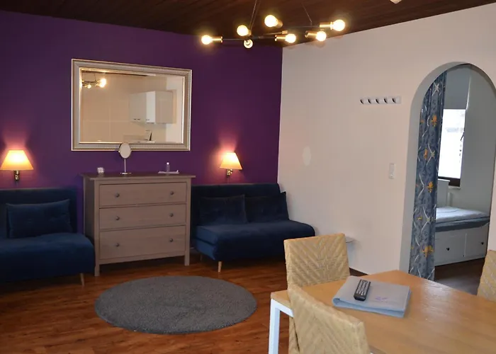Dahoam By Sarina - Rooms & Suites