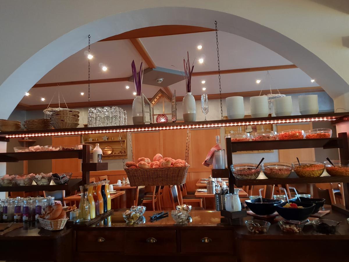 Hotel Dahoam By Sarina - & 3*